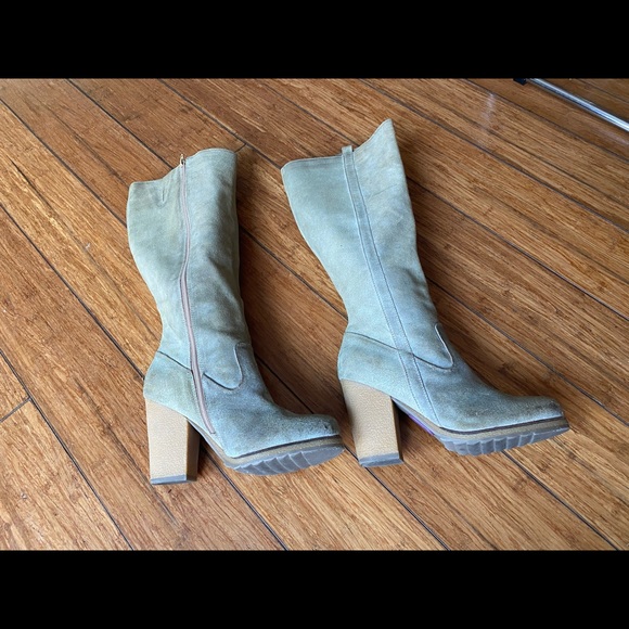 BRAND NEW! Me too (Soho) Tall High Heel Boots - Picture 5 of 7